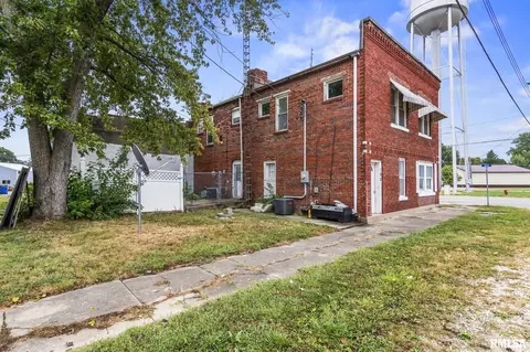 Exterior - 102 Main St, Tallula, IL 62688 photo 7 of 7