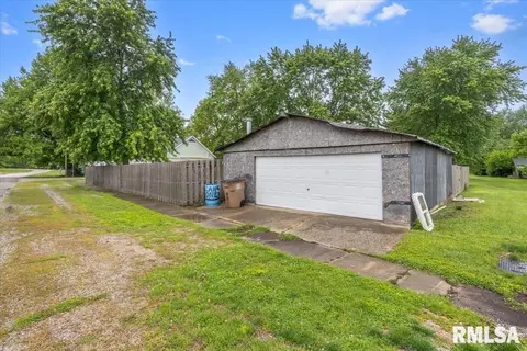 Other - 413 Elm St, Thayer, IL 62689 photo 11 of 11