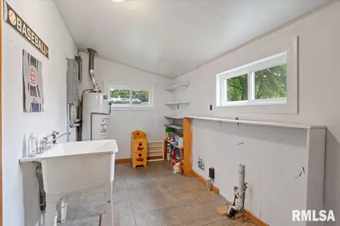 Other - 413 Elm St, Thayer, IL 62689 photo 9 of 11
