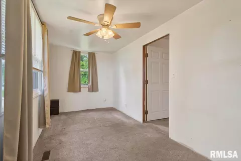 Bedroom - 413 Elm St, Thayer, IL 62689 photo 2 of 3