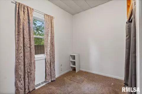 Bedroom - 413 Elm St, Thayer, IL 62689 photo 3 of 3