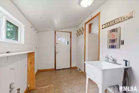 Other - 413 Elm St, Thayer, IL 62689 photo 10 of 11