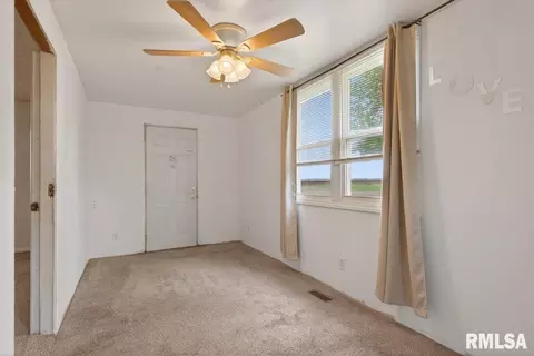 Other - 413 Elm St, Thayer, IL 62689 photo 4 of 11