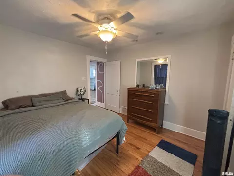 Bedroom - 517 S Park St, Springfield, IL 62704 photo 1 of 2