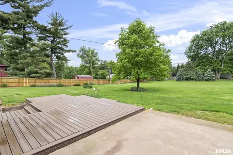 Exterior - 6247 Crows Mill Rd, Springfield, IL 62712 photo 6 of 11