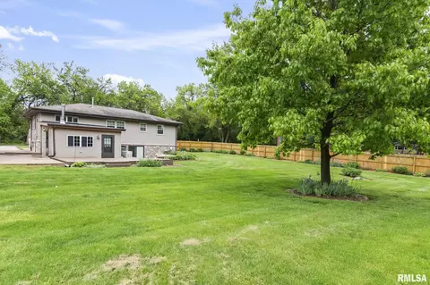 Exterior - 6247 Crows Mill Rd, Springfield, IL 62712 photo 10 of 11