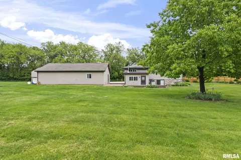 Exterior - 6247 Crows Mill Rd, Springfield, IL 62712 photo 8 of 11
