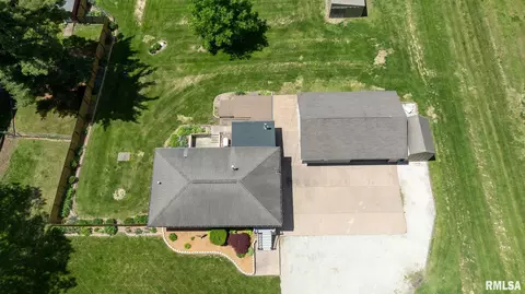 View/Area - 6247 Crows Mill Rd, Springfield, IL 62712 photo 1 of 6