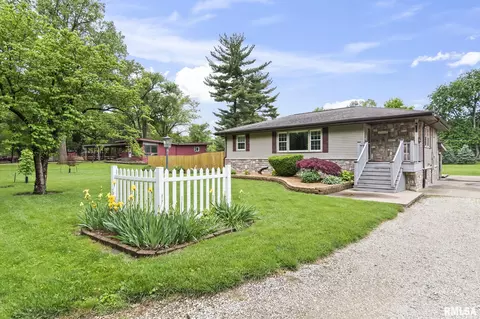 Exterior - 6247 Crows Mill Rd, Springfield, IL 62712 photo 1 of 11