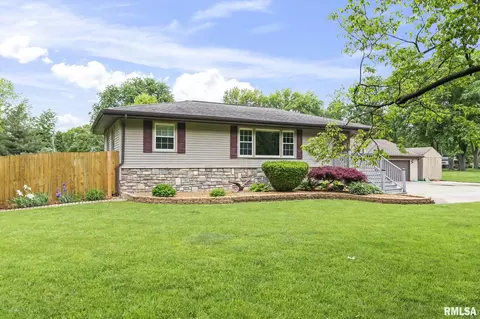 Exterior - 6247 Crows Mill Rd, Springfield, IL 62712 photo 2 of 11