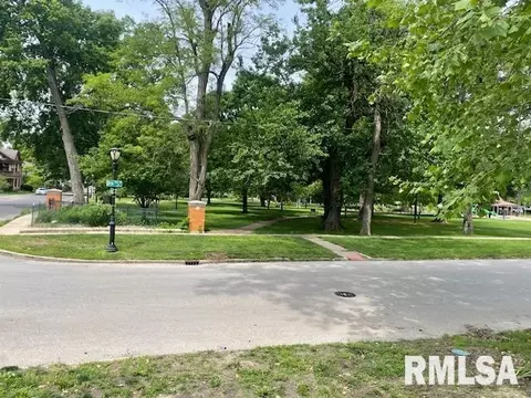 Other - 930 N 8th St, Springfield, IL 62702 photo 8 of 8