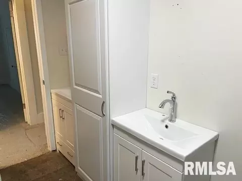 Other - 930 N 8th St, Springfield, IL 62702 photo 4 of 8