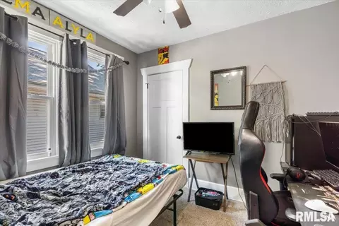 Bedroom - 2017 S Lowell Ave, Springfield, IL 62704 photo 1 of 5