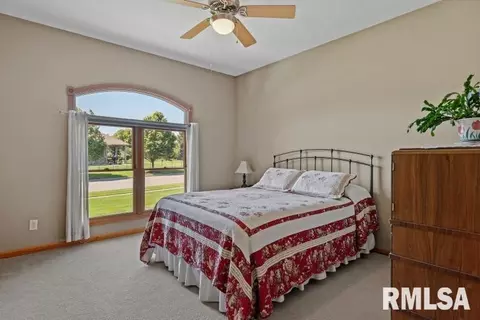 Bedroom - 4377 Old Salem Ln, Springfield, IL 62711 photo 4 of 6