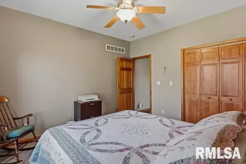 Bedroom - 4377 Old Salem Ln, Springfield, IL 62711 photo 6 of 6