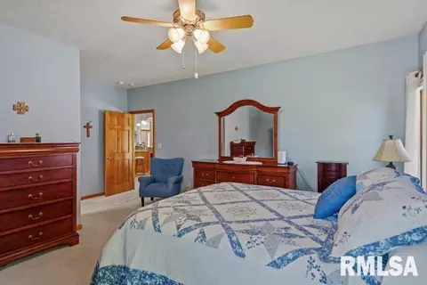 Bedroom - 4377 Old Salem Ln, Springfield, IL 62711 photo 2 of 6