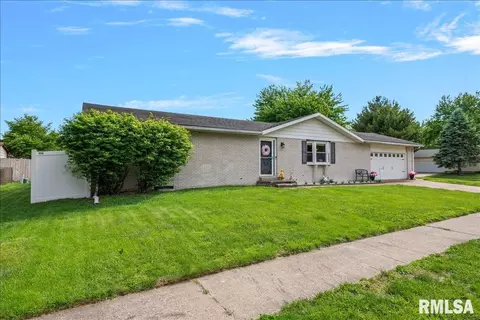Other - 204 Buckhorn Dr, Springfield, IL 62707 photo 2 of 7