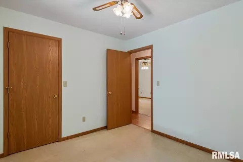 Bedroom - 400 E Lynwood Dr, Athens, IL 62613 photo 6 of 6