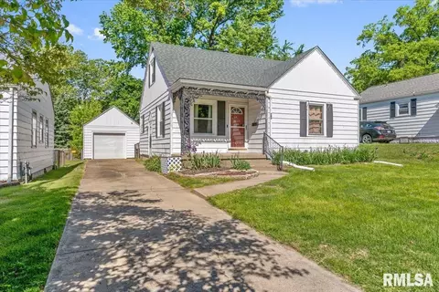 749 N Walnut St, Springfield, IL 62702