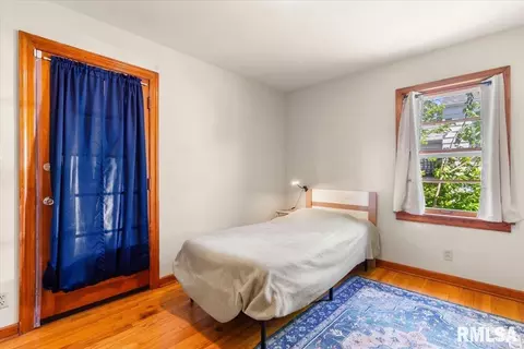 Bedroom - 749 N Walnut St, Springfield, IL 62702 photo 1 of 4