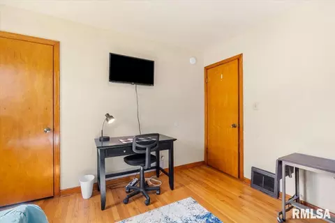 Other - 749 N Walnut St, Springfield, IL 62702 photo 7 of 16