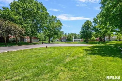 Exterior - 61 Sarah Ave, Springfield, IL 62703 photo 10 of 10