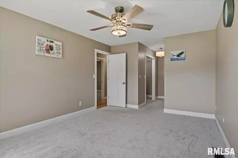 Bedroom - 61 Sarah Ave, Springfield, IL 62703 photo 3 of 7
