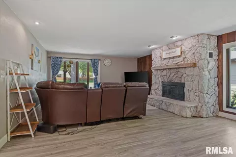 Other - 61 Sarah Ave, Springfield, IL 62703 photo 2 of 14