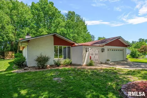 Exterior - 61 Sarah Ave, Springfield, IL 62703 photo 1 of 10