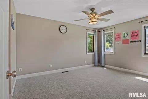 Bedroom - 61 Sarah Ave, Springfield, IL 62703 photo 1 of 7