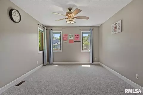 Bedroom - 61 Sarah Ave, Springfield, IL 62703 photo 2 of 7