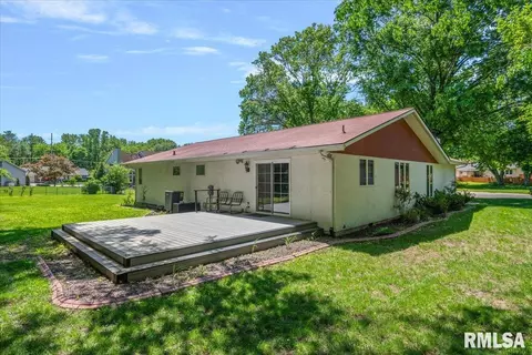 Exterior - 61 Sarah Ave, Springfield, IL 62703 photo 7 of 10
