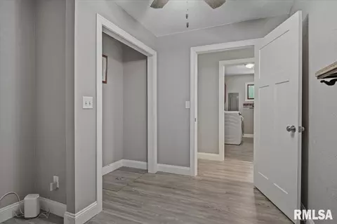 Entry Way - 61 Sarah Ave, Springfield, IL 62703 photo 5 of 5