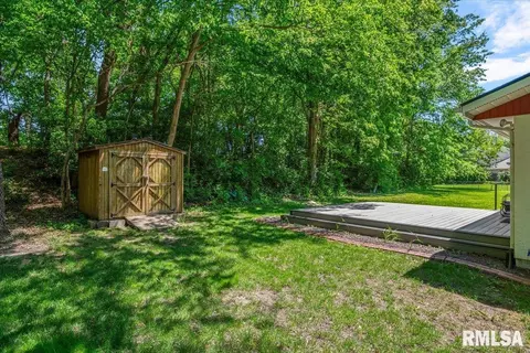 Exterior - 61 Sarah Ave, Springfield, IL 62703 photo 6 of 10