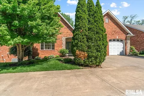 2320 Chatham Rd, Springfield, IL 62704