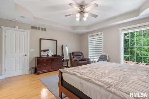 Bedroom - 2320 Chatham Rd, Springfield, IL 62704 photo 2 of 12
