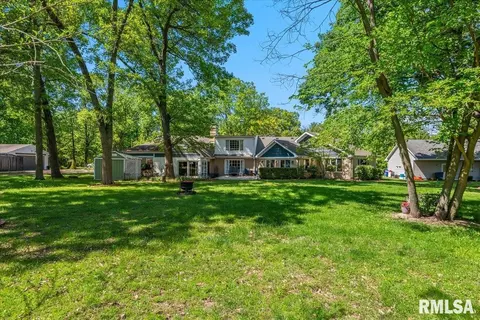 Exterior - 50 W Hazel Dell Ln, Springfield, IL 62703 photo 6 of 11