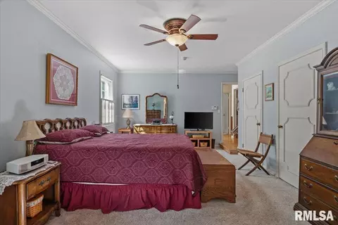 Bedroom - 50 W Hazel Dell Ln, Springfield, IL 62703 photo 3 of 8
