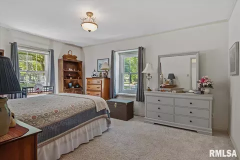 Bedroom - 50 W Hazel Dell Ln, Springfield, IL 62703 photo 4 of 8