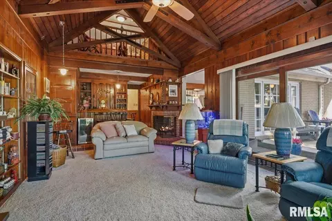 Living - 50 W Hazel Dell Ln, Springfield, IL 62703 photo 5 of 6