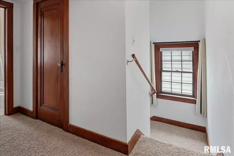 Entry Way - 2501 S 7th St, Springfield, IL 62703 photo 4 of 5