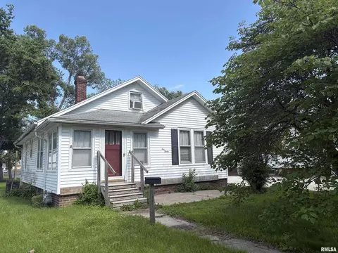 1012 N Diamond St, Jacksonville, IL 62650
