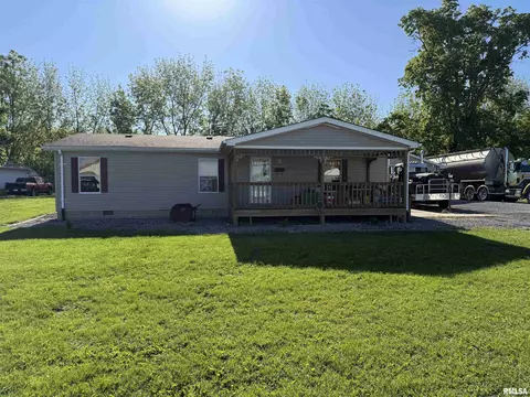 120 N Commercial St, Winchester, IL 62694