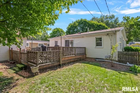 Exterior - 12 N Oxford Rd, Springfield, IL 62702 photo 6 of 7