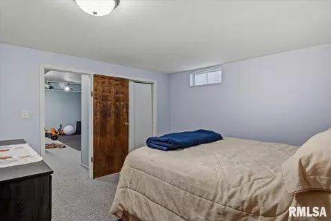 Bedroom - 12 N Oxford Rd, Springfield, IL 62702 photo 5 of 6