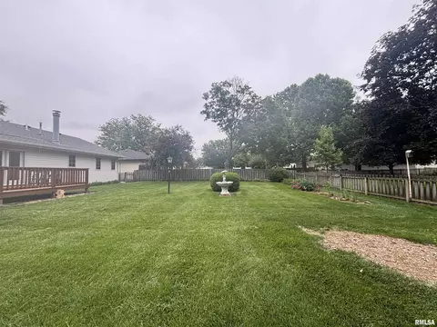 Exterior - 2524 Winfield Dr, Springfield, IL 62704 photo 9 of 9