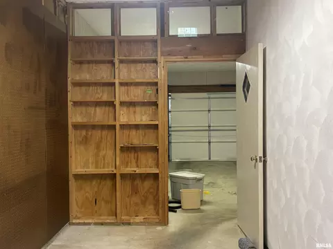 Other - 2524 Winfield Dr, Springfield, IL 62704 photo 4 of 5