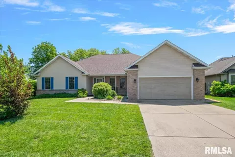 3908 Greenfield Dr, Springfield, IL 62704