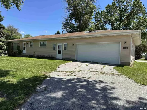 2034 S Main St, Jacksonville, IL 62650
