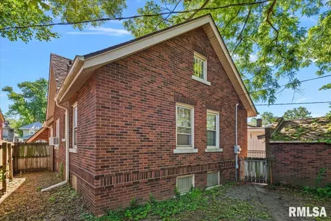 Exterior - 1907 S 5th St, Springfield, IL 62703 photo 5 of 6